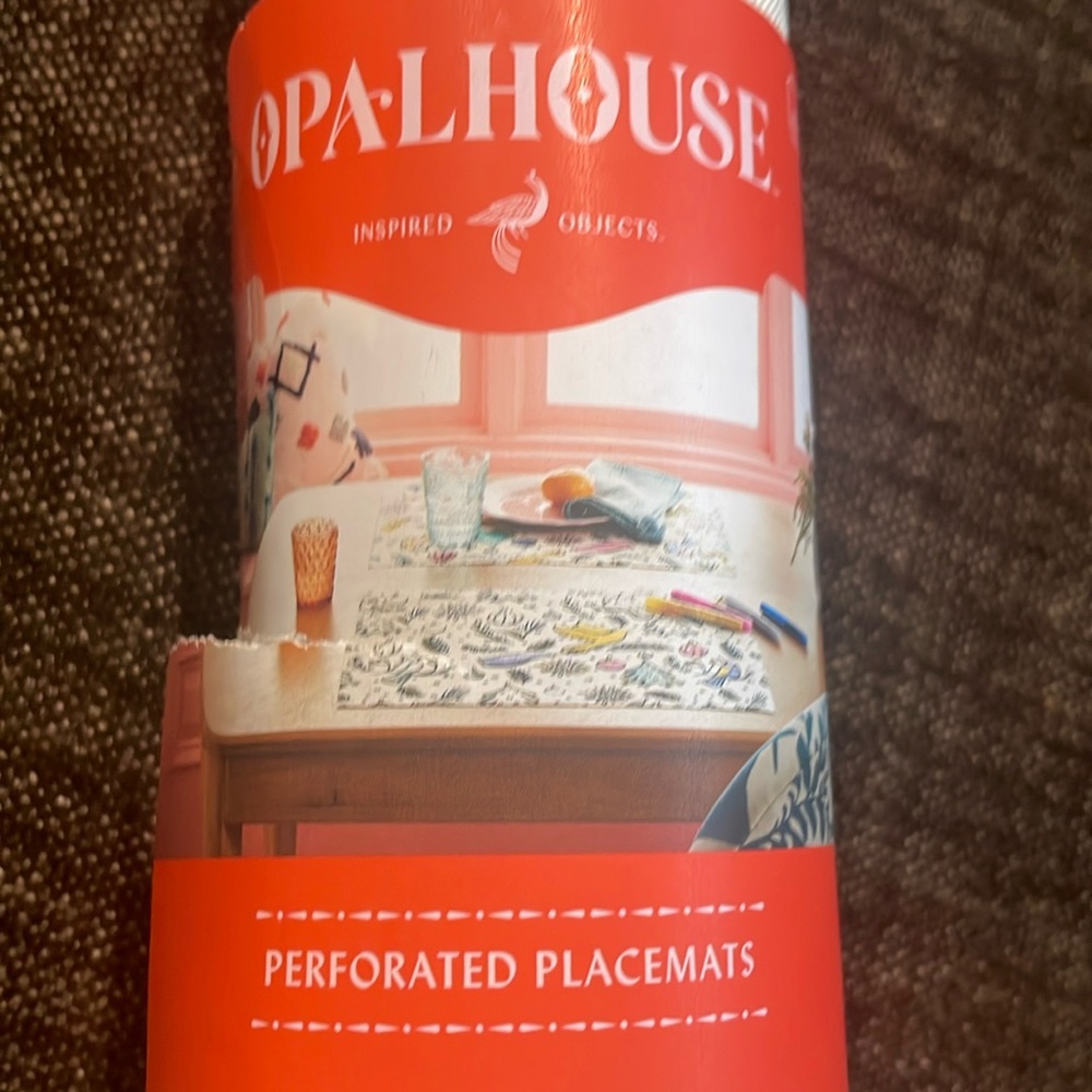 Placemats - Unused Perforated placemats 100% polyester